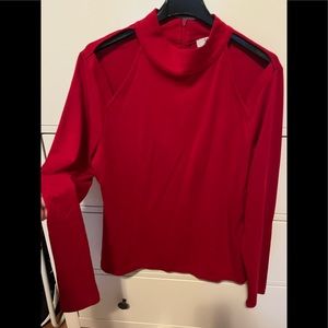 Red cut out shoulders top NWT